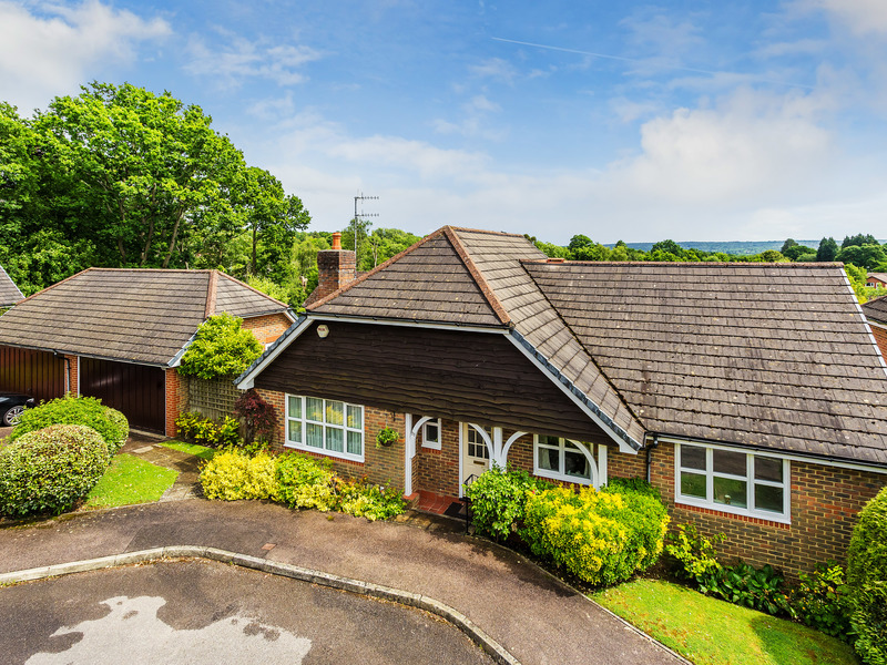 3 Bed Bungalow Detached For Sale in East Grinstead
